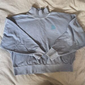 The North Face women’s Light Blue Grey Turtleneck Sweater, size Medium